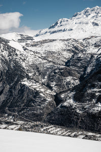 Les 21 lacets de l'Alpe d'Huez en hiver.