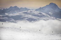 Photo du massif de la Muzelle depuis l'Alpe d'Huez avec le Signal de l'Homme au premier plan