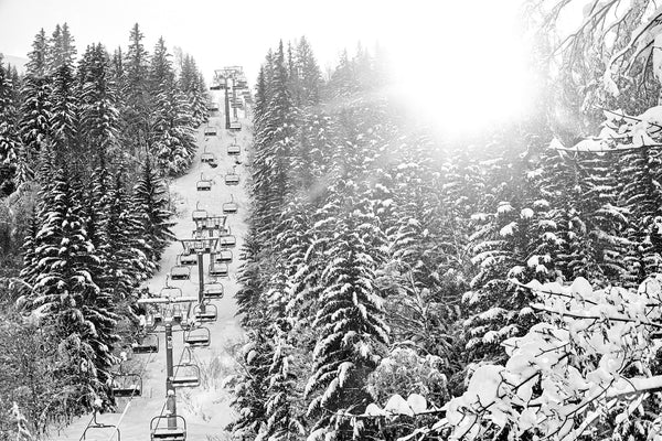 Le télésiège éclairé..