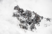 L'aiguille du midi ennuagée - Cyrille Quintard Photography : Tableau photo de montagne