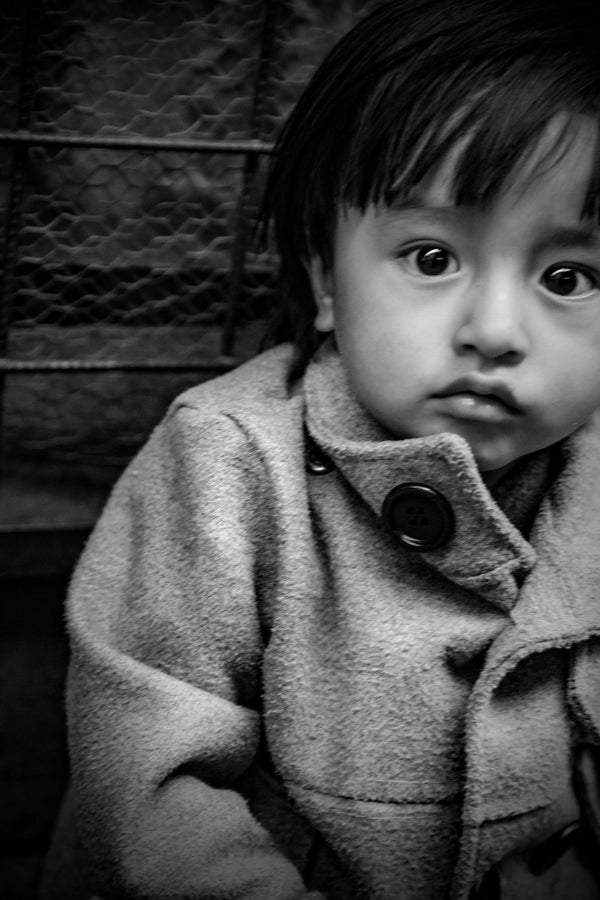 le jeune equatorien  : photographie noir et blanc.